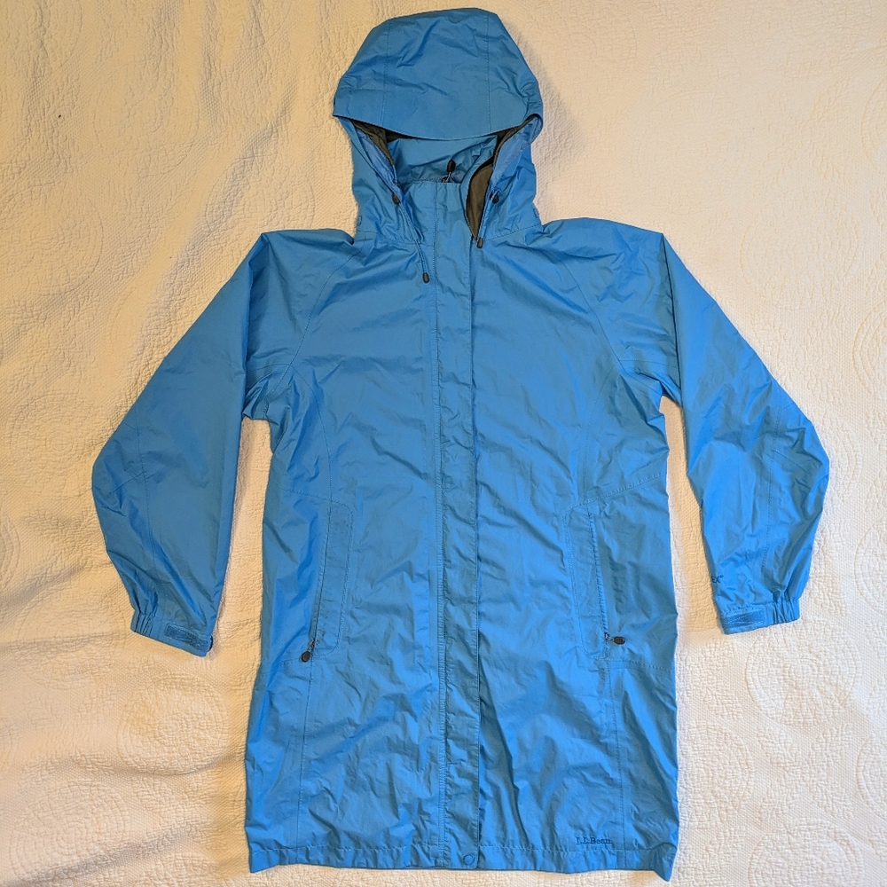 L.L. Bean Long Blue Gore-Tex Stowaway Raincoat Size Large